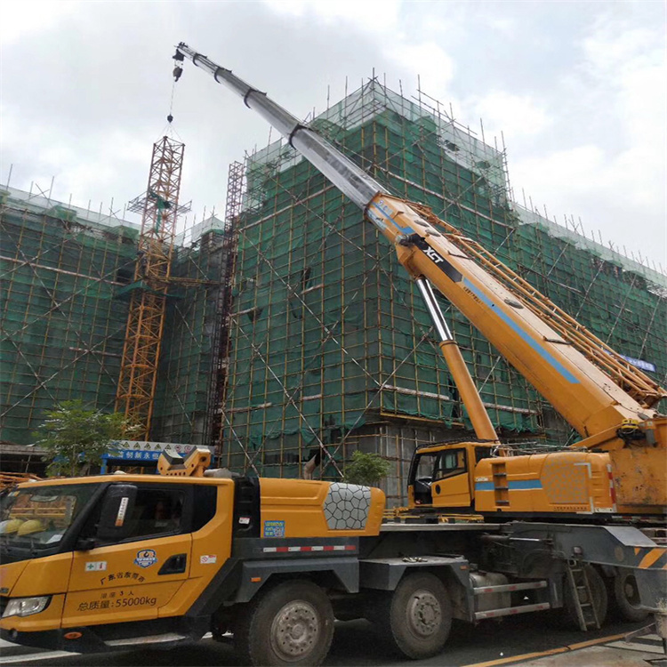 南靖县谈谈吊车租赁需要注意的事项