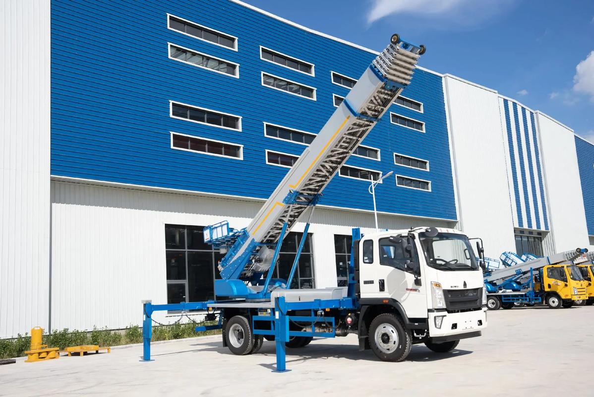 南靖县小型云梯车上料车租赁多少钱