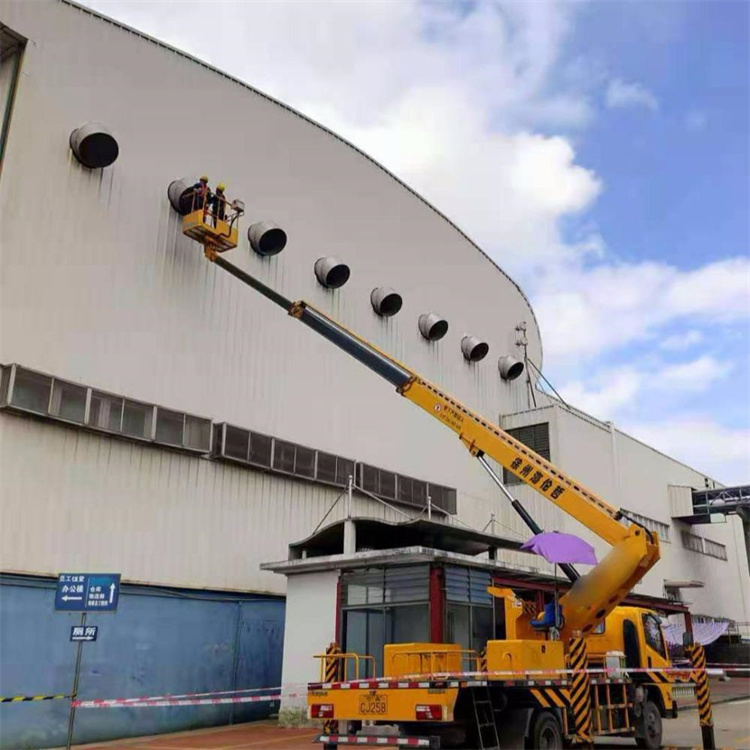 南靖县高空作业车出租服务：专业广告牌安装解决方案