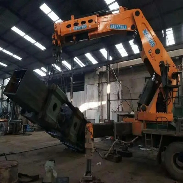 南靖县130吨折臂吊车出租吊机租赁附近电话