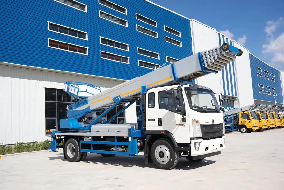 南靖县出租云梯车高空作业车 建筑垃圾搬运